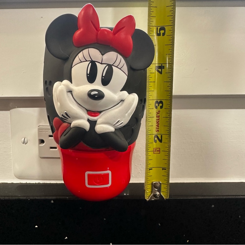 Disney Minnie Mouse Scentsy Wall Fan Diffuser - Mickey & Friends Collection - Picture 5 of 9